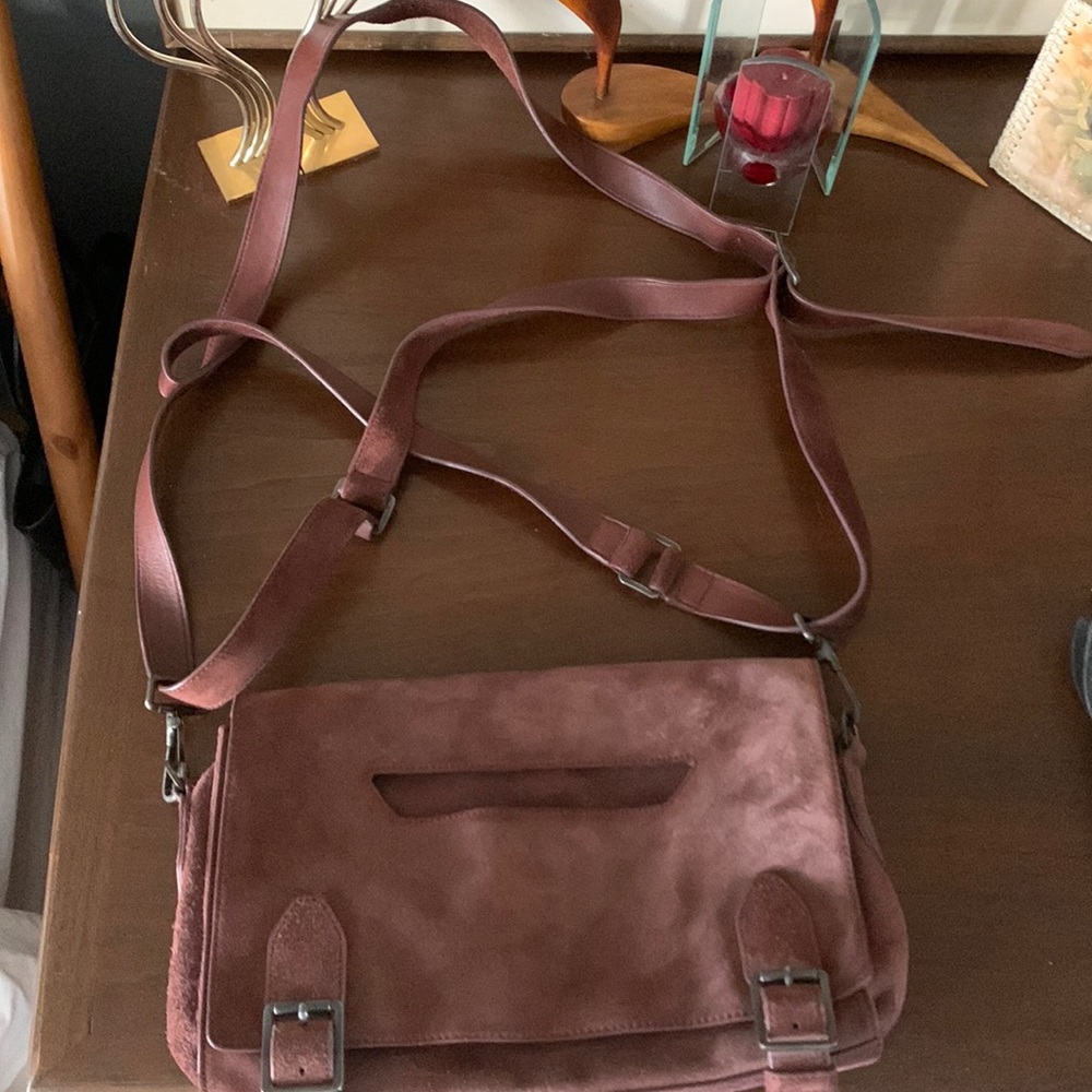 Theysken theory purse